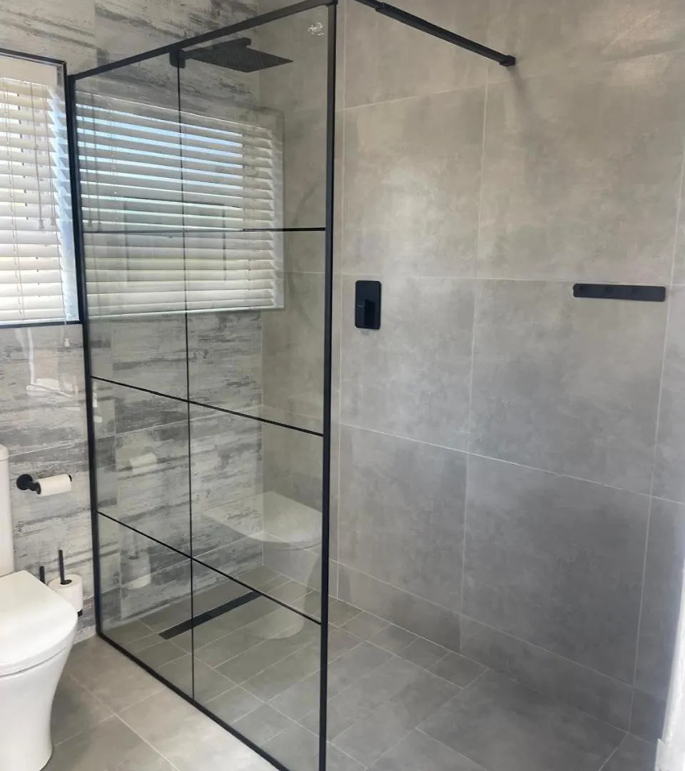 Unit 4 At 9 La Roche Self Catering Apartments Port Elizabeth 0*,